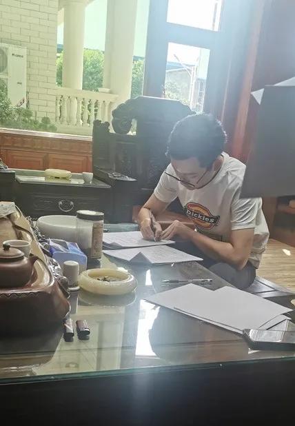 東成素刻 東方簡奢首秀驚艷，攜手經(jīng)銷商共創(chuàng)工藝品代理新篇章